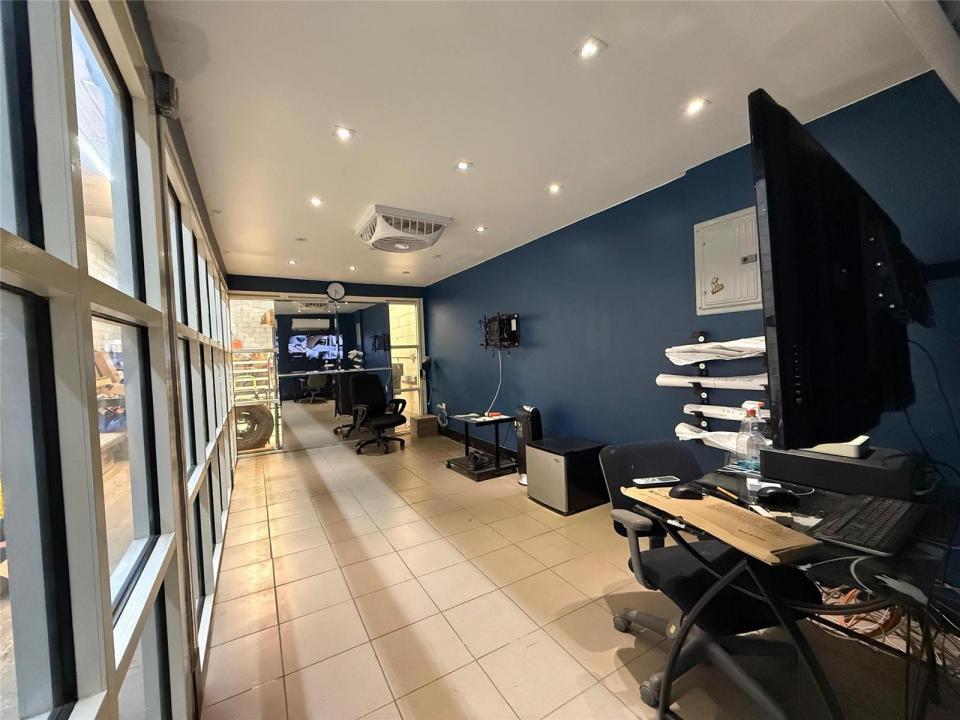 7750 NW 71st Street 119A, Miami, Floride 33166, États-Unis