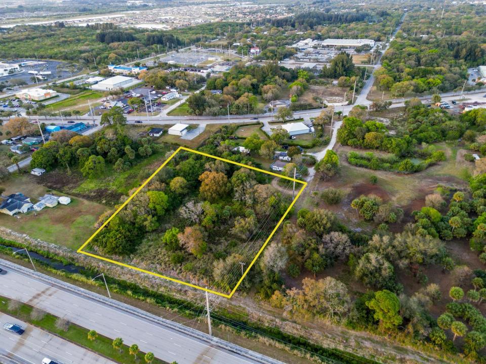 2111 S 37th Street, Fort Pierce, Florida 34947, Stati Uniti