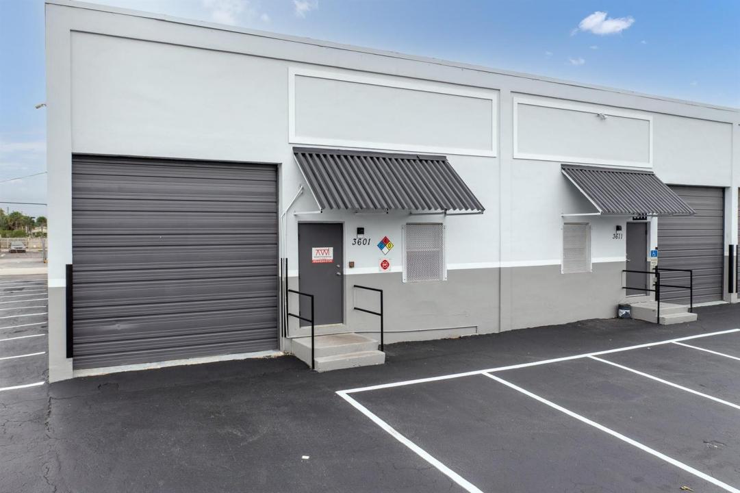 3600 NE 4th Avenue, Oakland Park, Florida 33334, USA