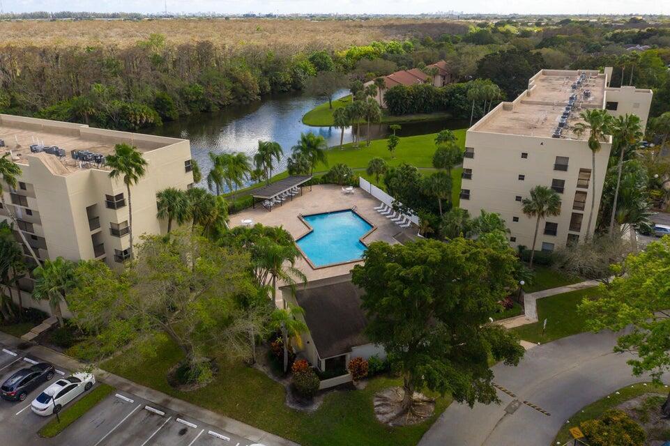 3100 NW 42nd Avenue D404, Coconut Creek, Floride 33066, États-Unis