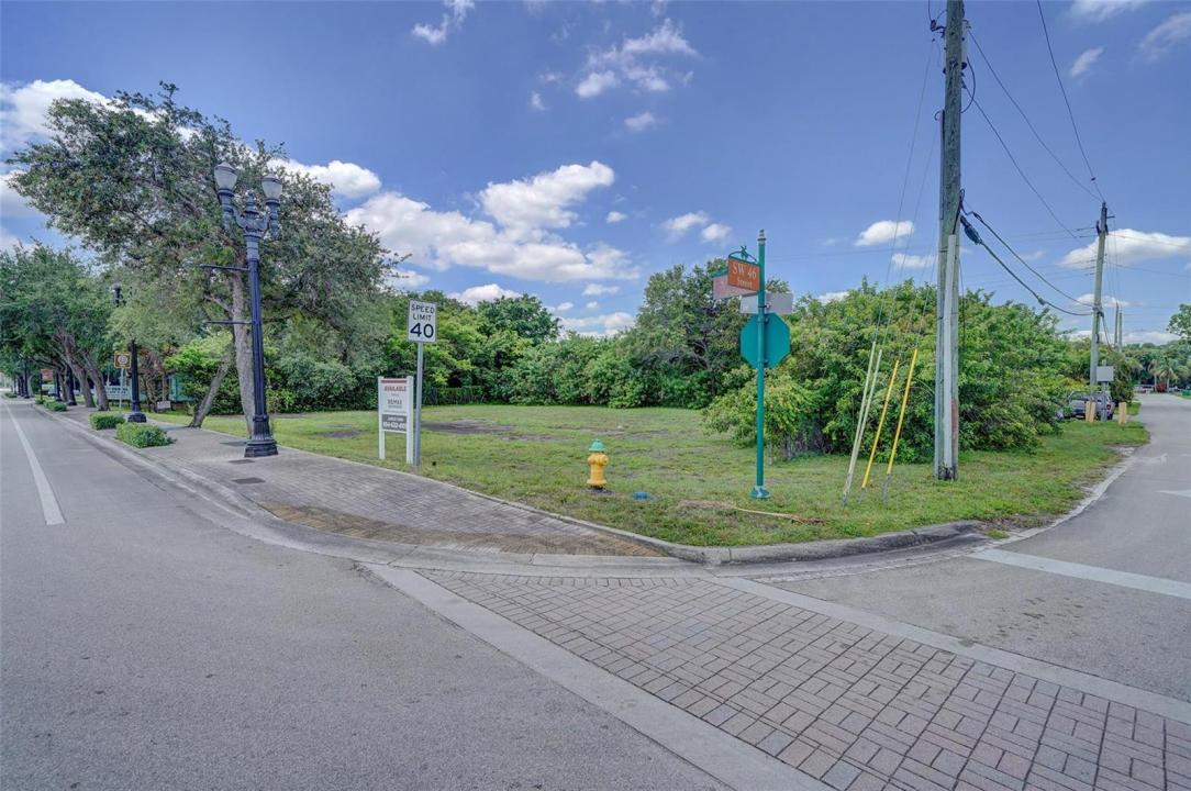6404 SW 46th Street, Davie, Florida 33314