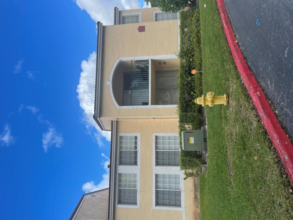 1743 Village Boulevard 107, West Palm Beach, Floride 33409, États-Unis