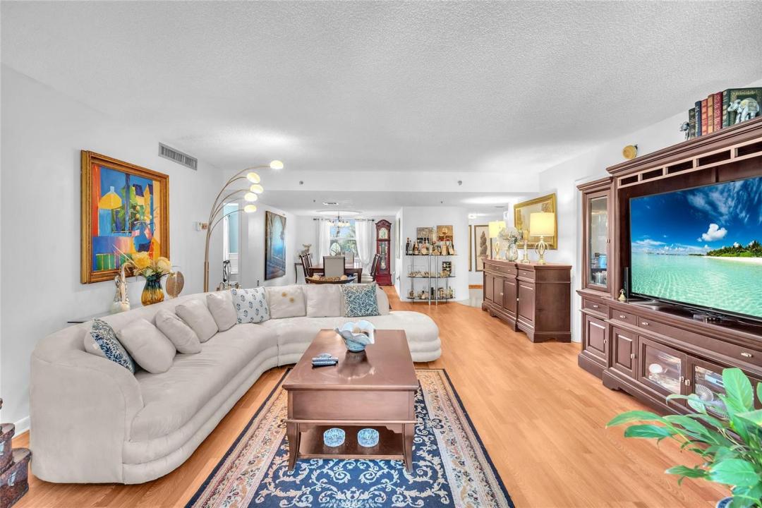 3910 Inverrary Boulevard 308-B, Lauderhill, Floride 33319, États-Unis