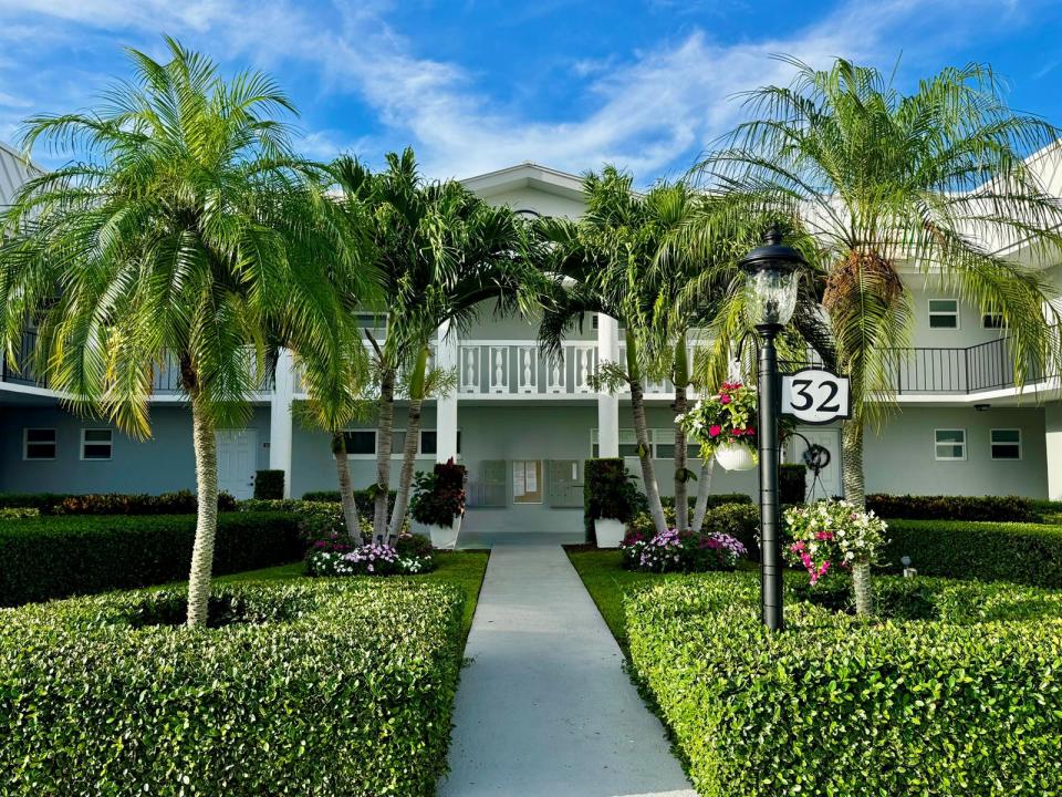 32 Colonial Club Drive 203, Boynton Beach, Florida 33435, Stati Uniti