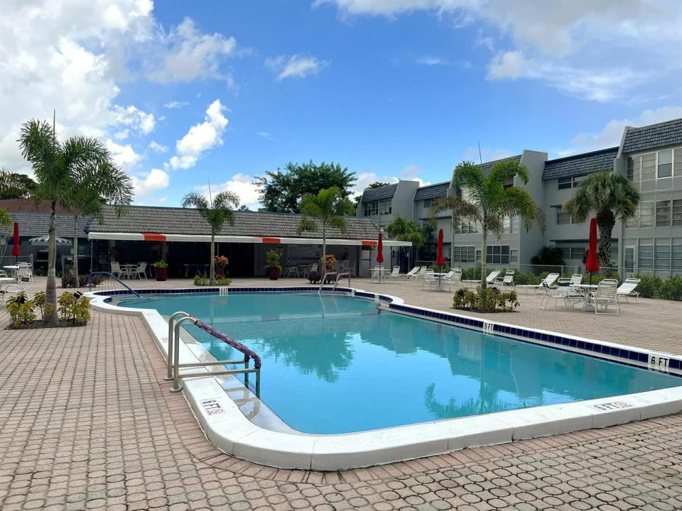 7837 Golf Circle Drive 206, Margate, Floride 33063, États-Unis