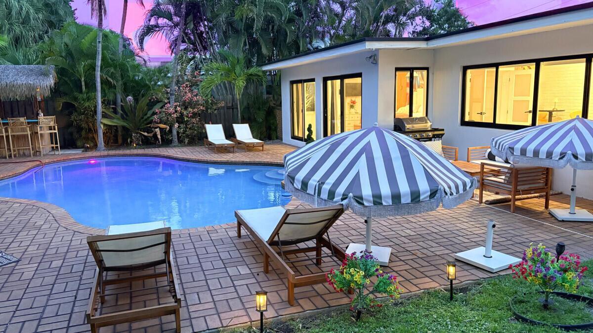 245 N Tradewinds Avenue, Lauderdale By The Sea, Flórida 33308, Estados Unidos
