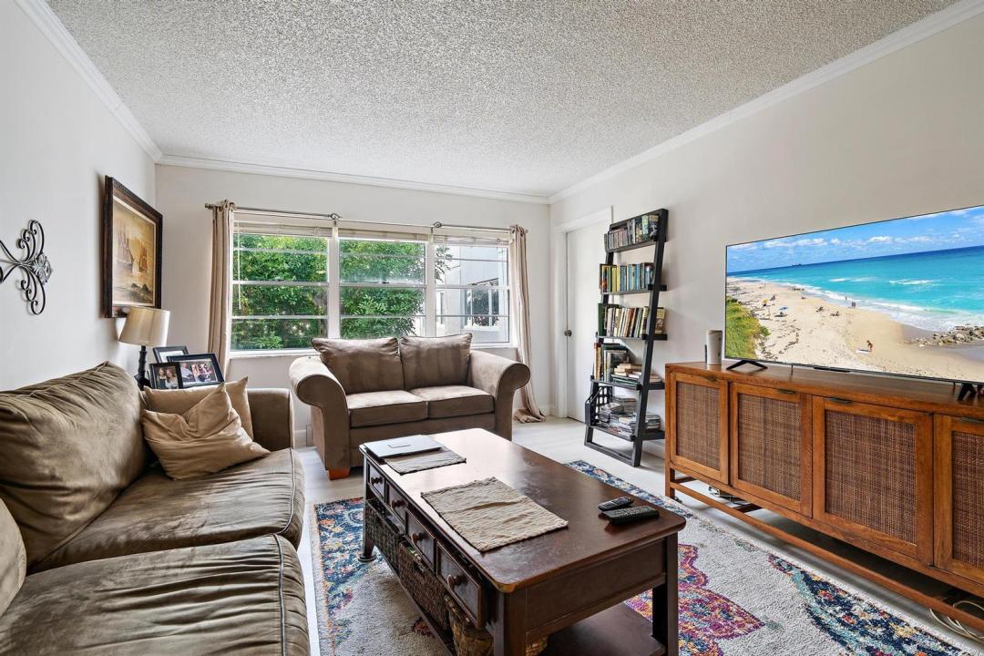 1516 S Lakeside Drive 207, Floride 33460, États-Unis