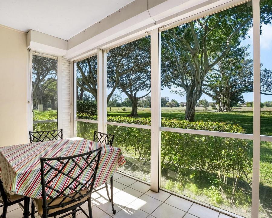 3090 N Course Drive 112, Pompano Beach, Floryda 33069, USA