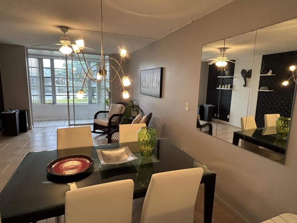 2731 N Pine Island Road 105, Sunrise, Floride 33322, États-Unis