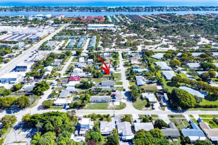 1073 Florence Road, Lake Worth, Floride 33462, États-Unis