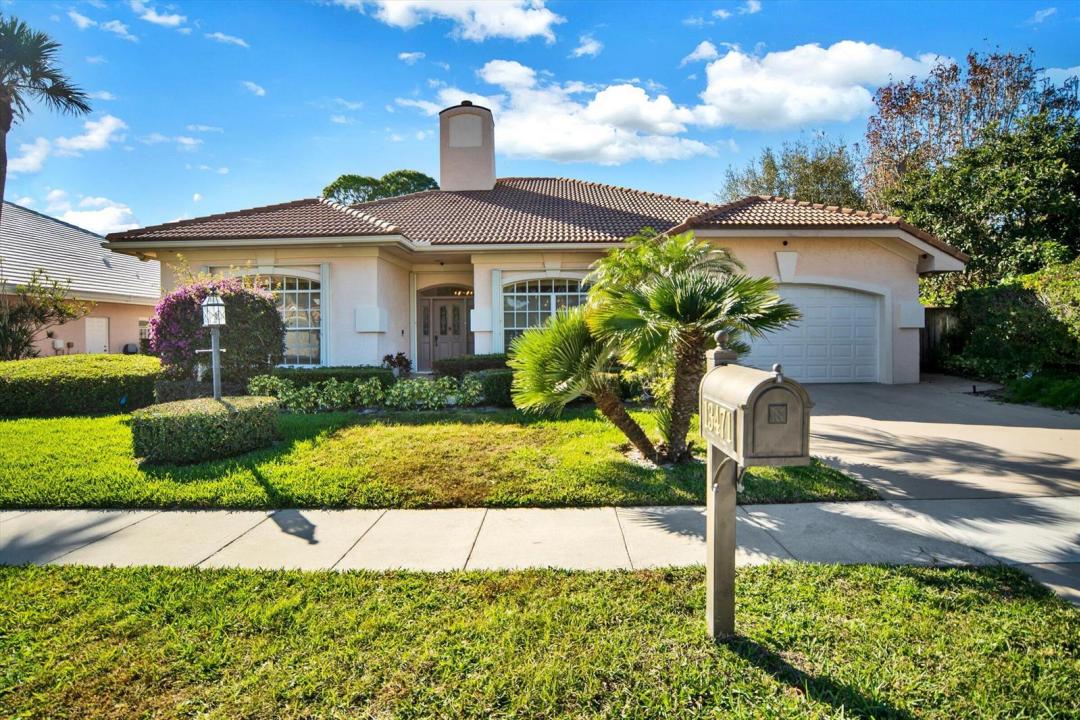13471 Miles Standish Port, Palm Beach Gardens, Florida 33410, USA