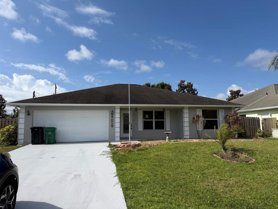1874 SW Capehart Avenue, Port St. Lucie, Floride 34953, États-Unis
