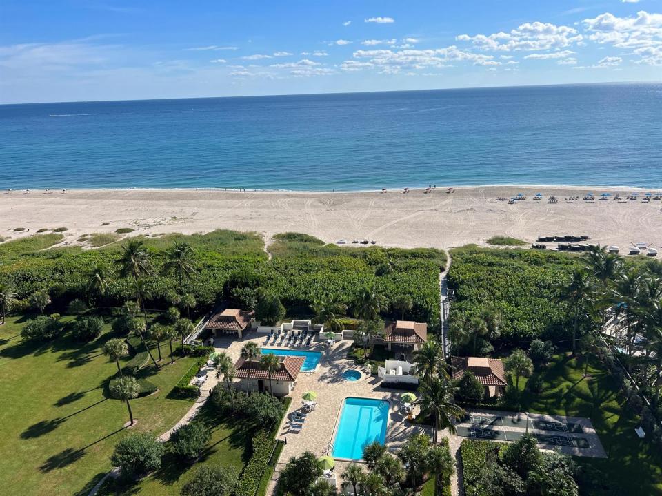3400 N Ocean Drive 906, Singer Island, Florida 33404, USA