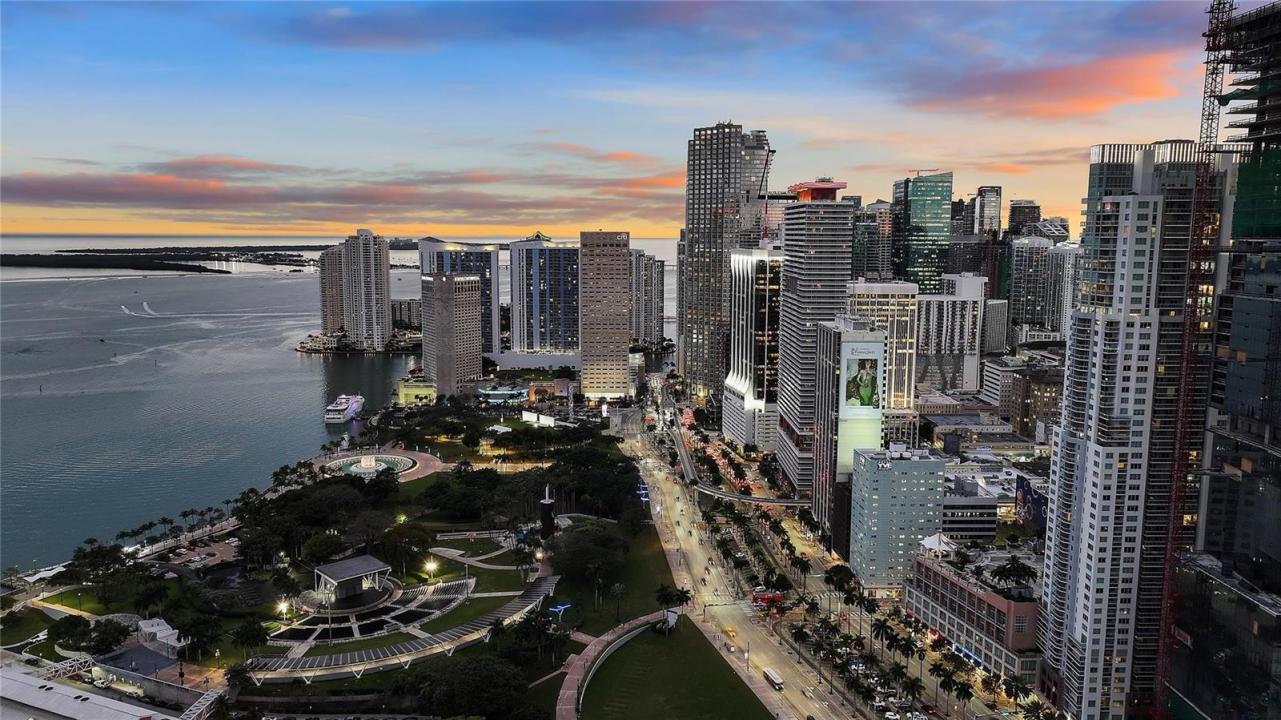 11 NE 6th Street 907, Miami, Floride 33132, États-Unis