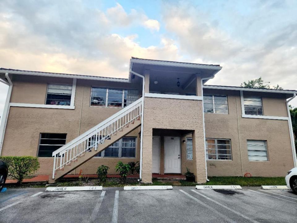 10234 Twin Lakes Drive 16-d, Coral Springs, Floride 33071, États-Unis