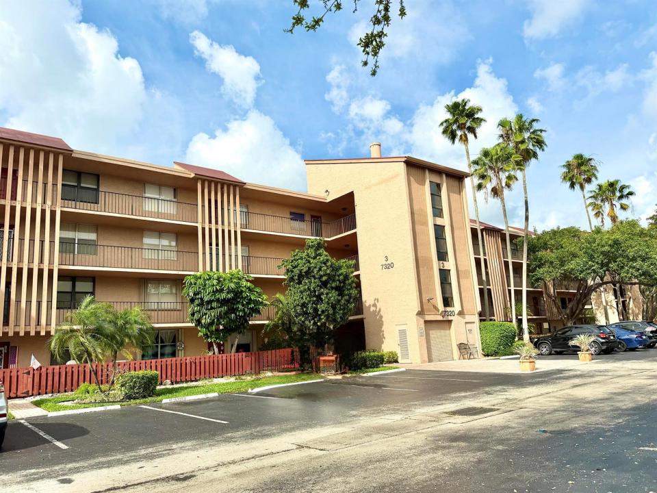 7320 Lake Cir Drive 204, Margate, Floride 33063, États-Unis