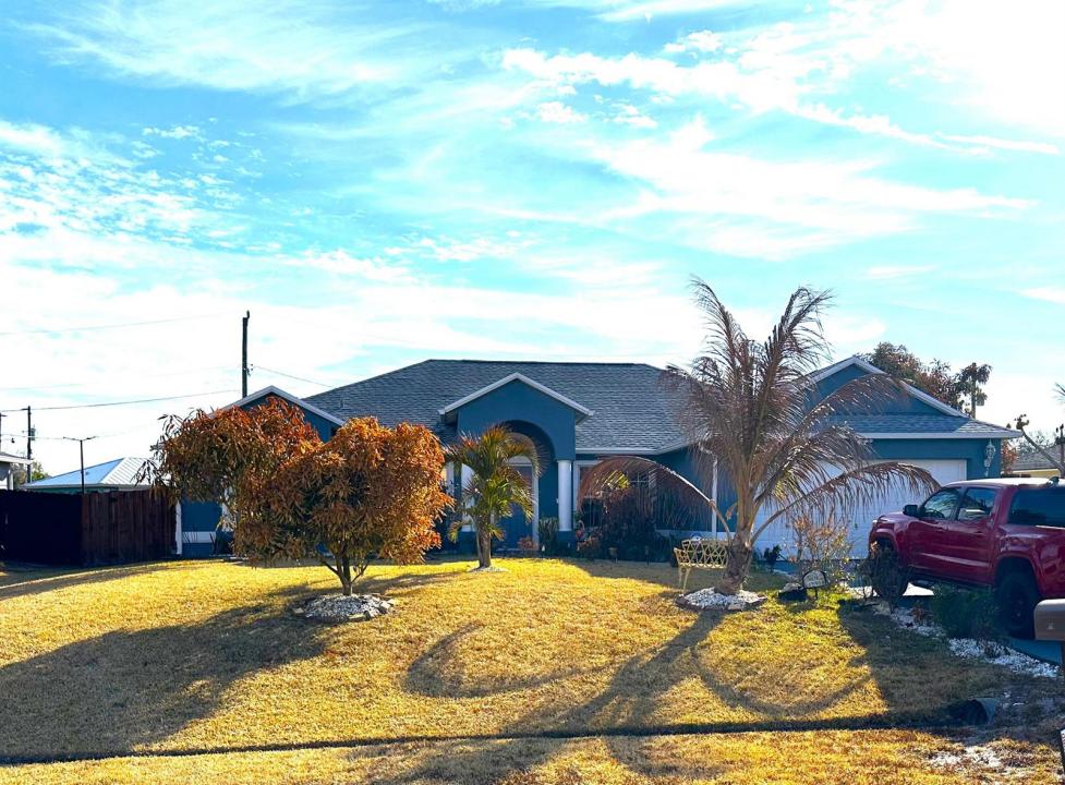 4239 SW Callicoe Street, Port St. Lucie, Floride 34983, États-Unis