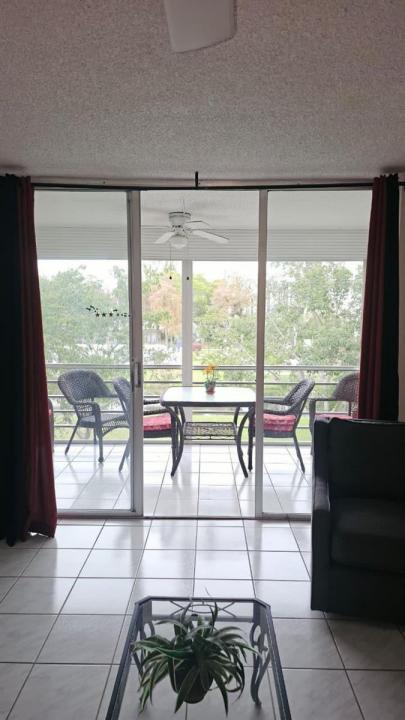 4851 NW 26th Court 342, Lauderdale Lakes, פלורידה 33313, ארצות הברית של אמריקה