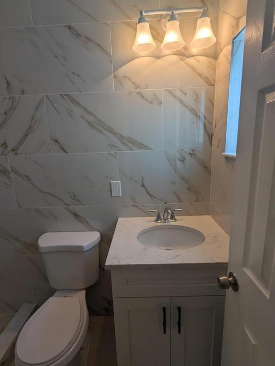 7713 Kimberly Boulevard, North Lauderdale, Florida 33068, USA