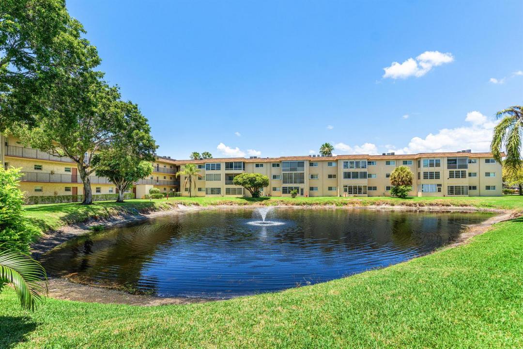 721 Lori Drive 208, Palm Springs, Flórida 33461, Estados Unidos