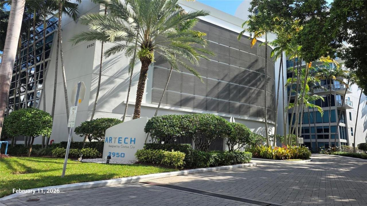 2950 NE 188th Street 110, Aventura, Florida 33180, USA