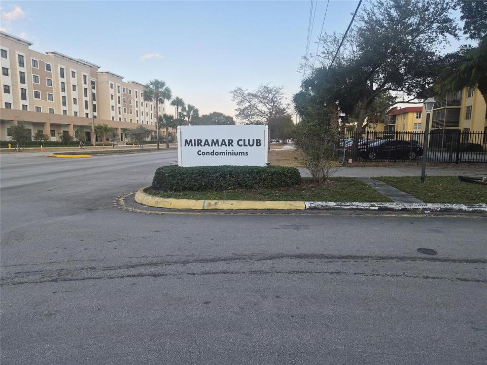 3252 Foxcroft Road 113, Miramar, Floride 33025, États-Unis