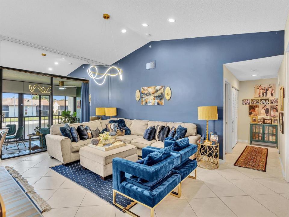 10215 N Circle Lake Drive 201, Boynton Beach, Floride 33437, États-Unis