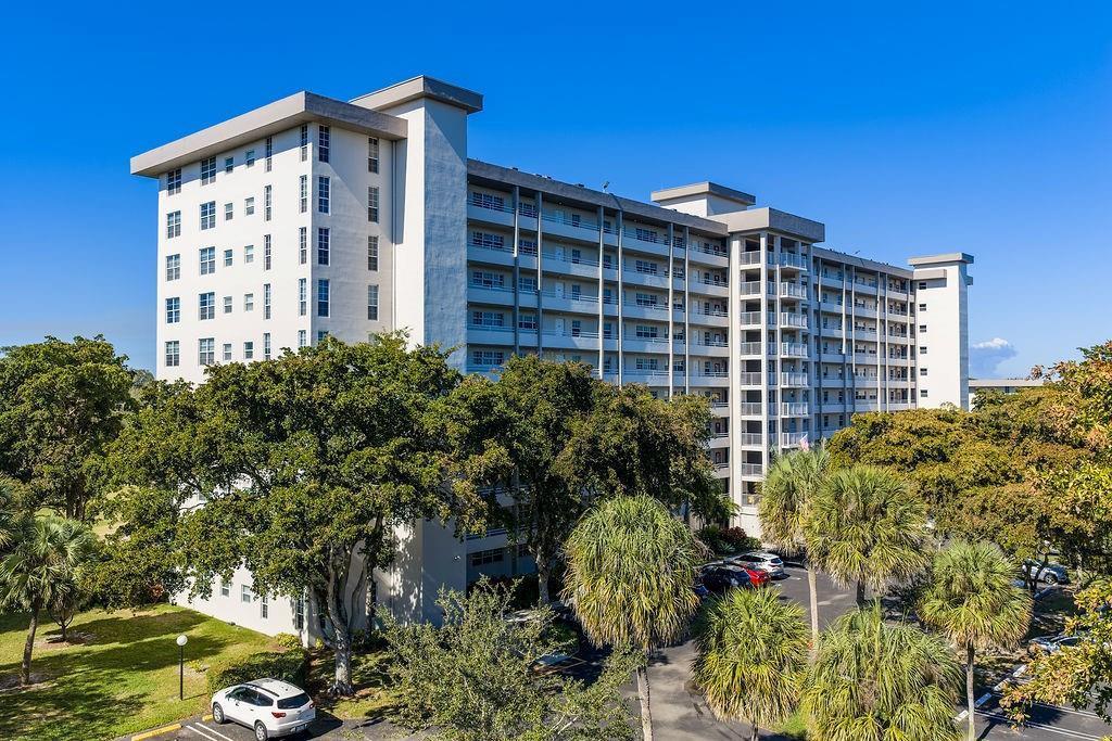 575 Oaks Lane 1002, Pompano Beach, Florida 33069, Stati Uniti