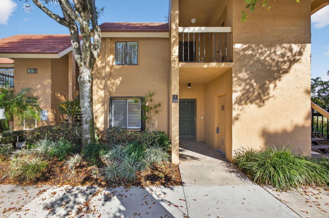 11282 Green Lake Drive 104, Boynton Beach, Floryda 33437, USA
