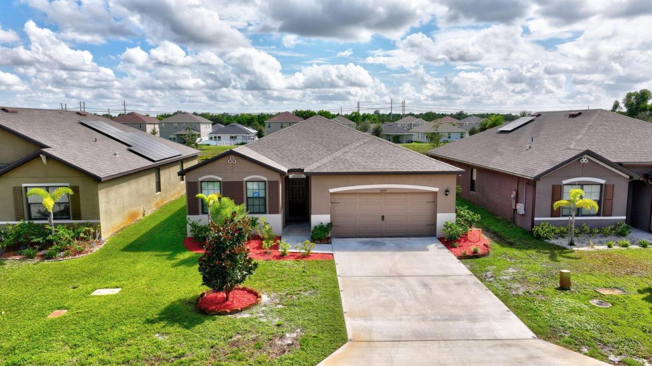 6343 NW Regent Street, Port St. Lucie, Floride 34983, États-Unis