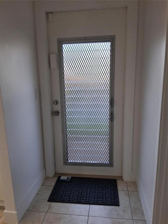 9800 Sunrise Lakes Boulevard 109, Sunrise, Floride 33322, États-Unis