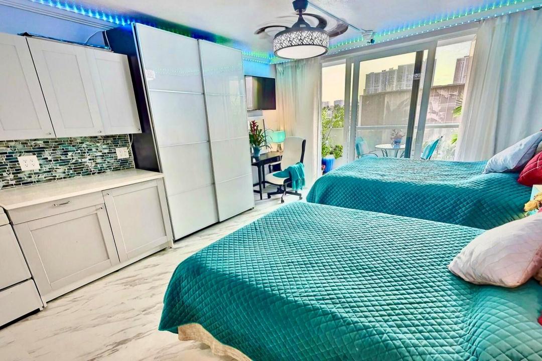19201 Collins Avenue 337, Sunny Isles Beach, 플로리다 33160, 미국