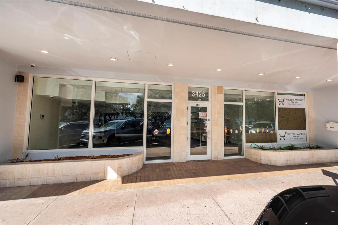 3425 Galt Ocean Drive 100, Fort Lauderdale, Florida 33308, USA