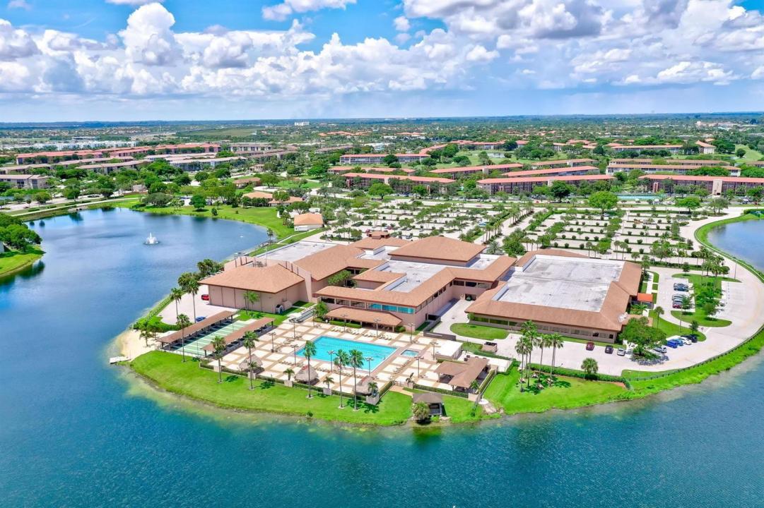 1400 SW 137th Avenue 311F, Pembroke Pines, Floride 33027, États-Unis