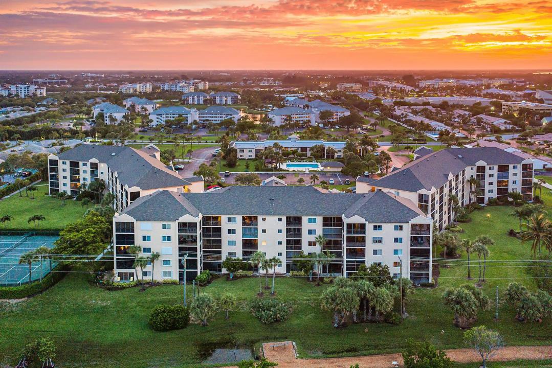 275 Palm Avenue A201, Jupiter, Floride 33477, États-Unis