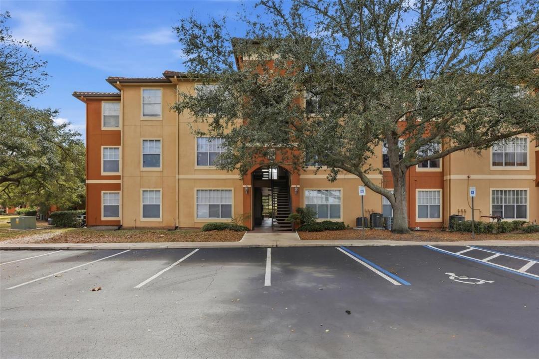 5518 Metrowest Boulevard 11-104, Orlando, Floride 32811, États-Unis