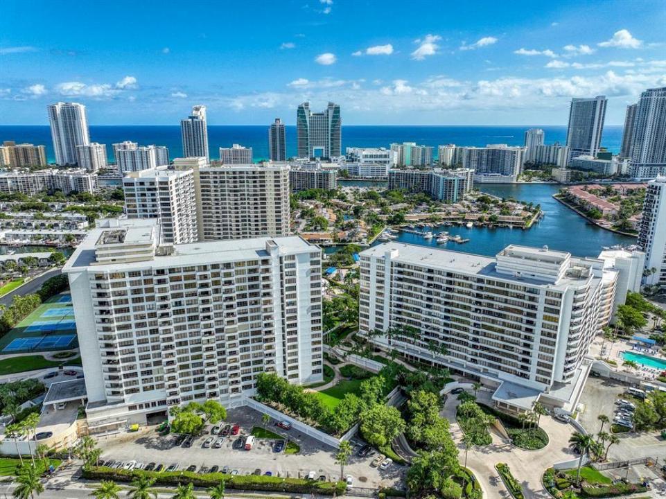 600 Three Islands Boulevard 406, Hallandale Beach, Floride 33009, États-Unis