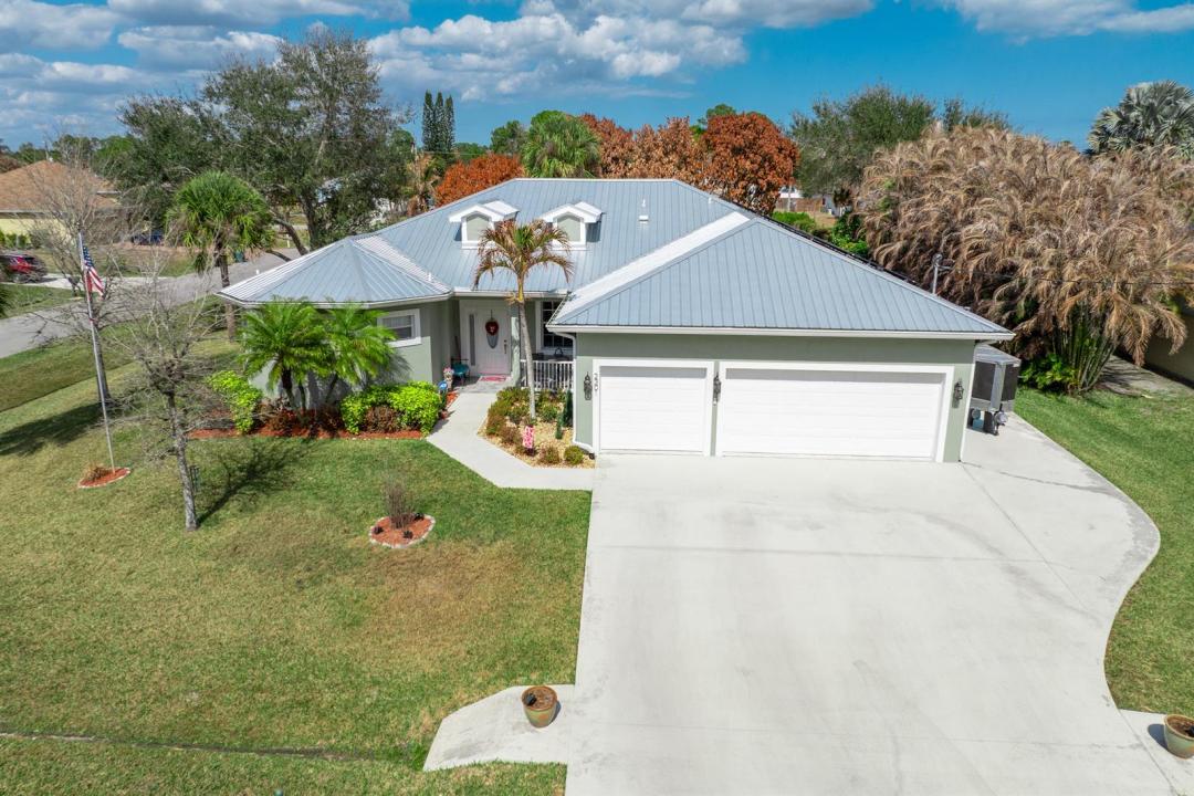 2301 SW Lawford Street, Port St. Lucie, Florida 34953, USA