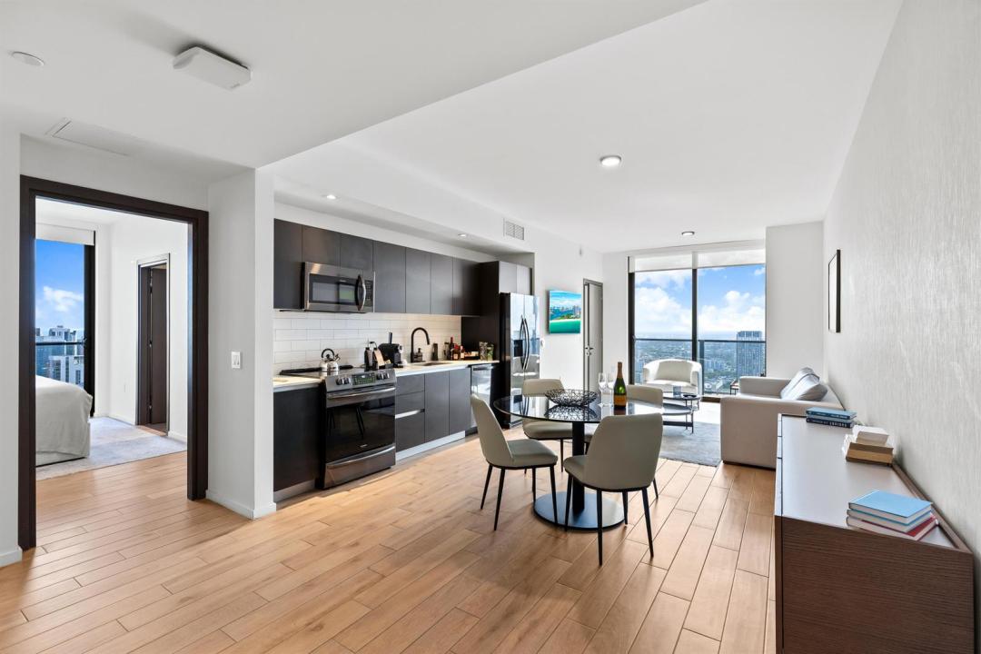 398 NE 5th Street 4618, Miami, Florida 33132, Stati Uniti