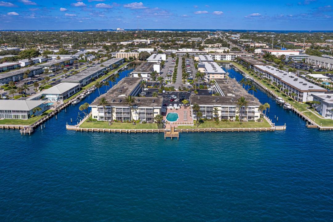 101 Doolen Court 207, North Palm Beach, Florida 33408, Stati Uniti