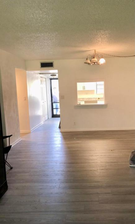 9233 SW 8th Street 110, Boca Raton, Florida 33428, USA