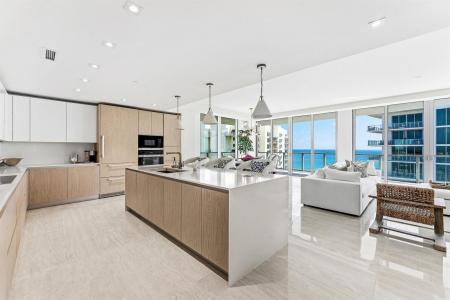 3100 N Ocean Drive 1702p, Singer Island, Floride 33404, États-Unis