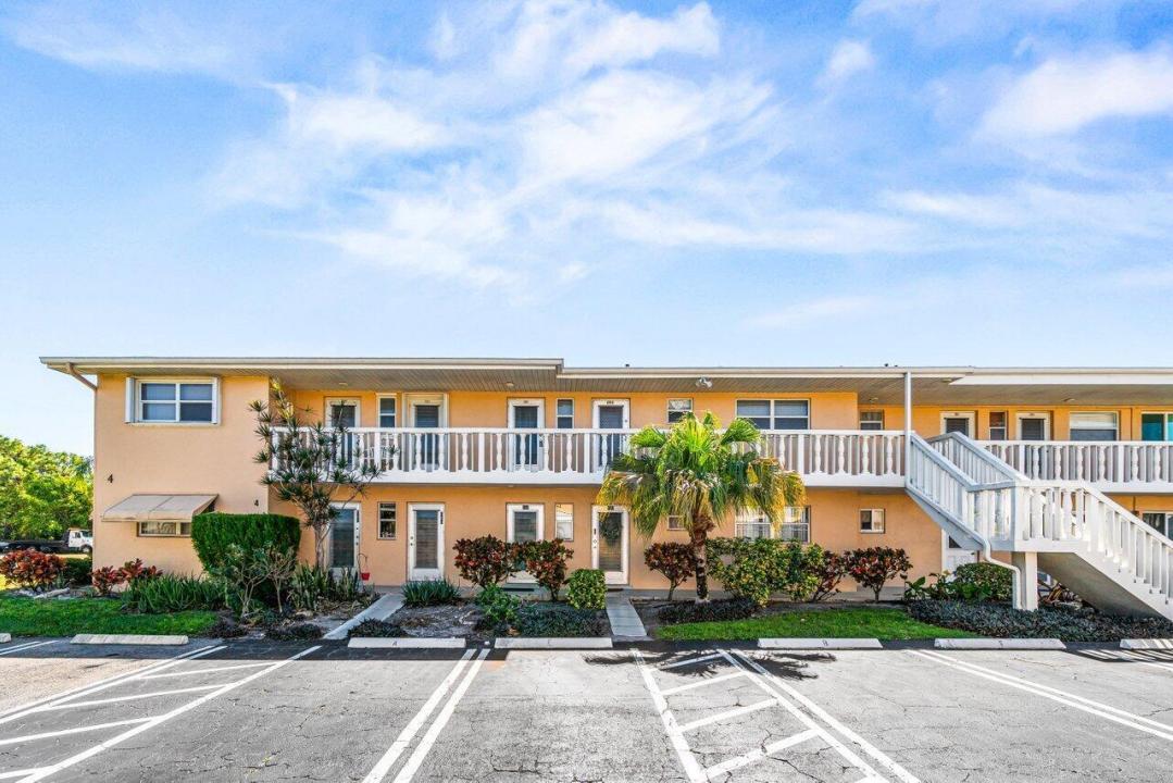 2121 NE 1st Court 202, Boynton Beach, Florida 33435, Stati Uniti