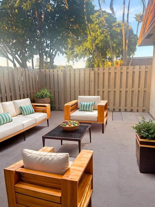 2622 NW 7th Court, Delray Beach, Florida 33445, USA