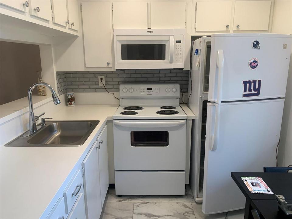 9081 Lime Bay Boulevard 214, Tamarac, Floride 33321, États-Unis
