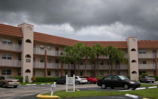 8040 N Sunrise Lakes Drive 303, Fort Lauderdale, Floride 33322, États-Unis