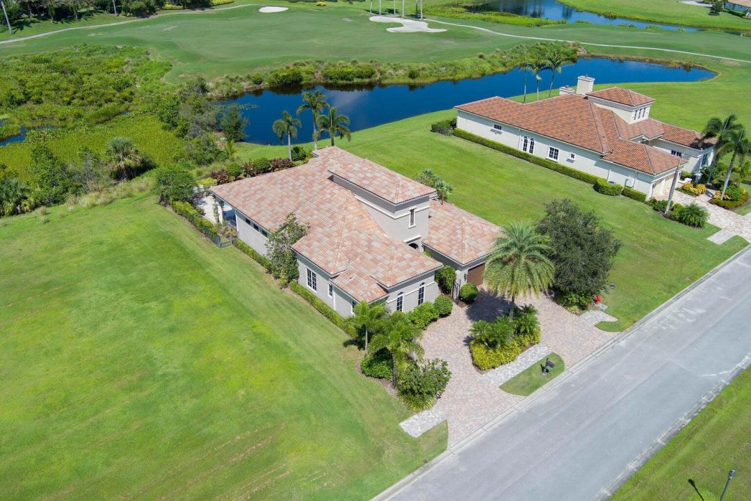 138 SE Via San Marino, Port St. Lucie, Florida 34984, USA