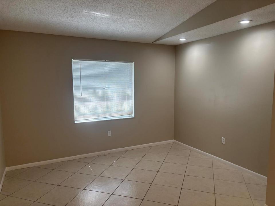 2011 Oleander Boulevard C, Fort Pierce, Floride 34950, États-Unis