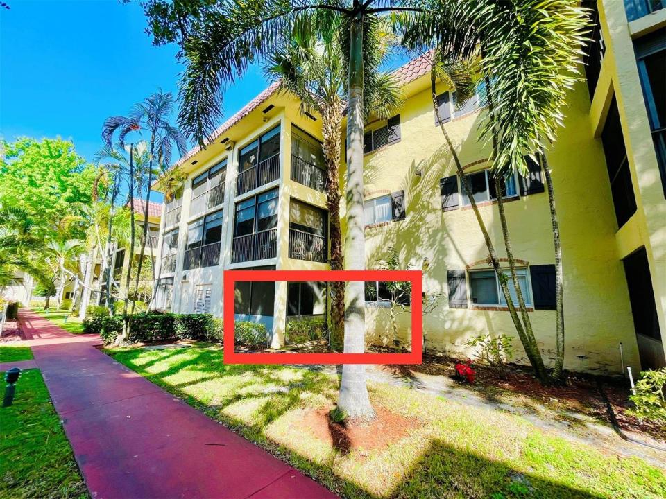 257 S Cypress Road 414, Pompano Beach, Florida 33060, USA