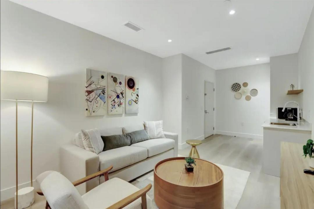 229 SW 9th Street 201, Miami, فلوريدا 33130, الولايات المتحدة